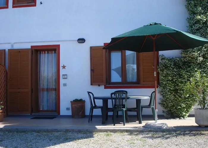 In 2 To 4 Persons With Large Garden Stella *