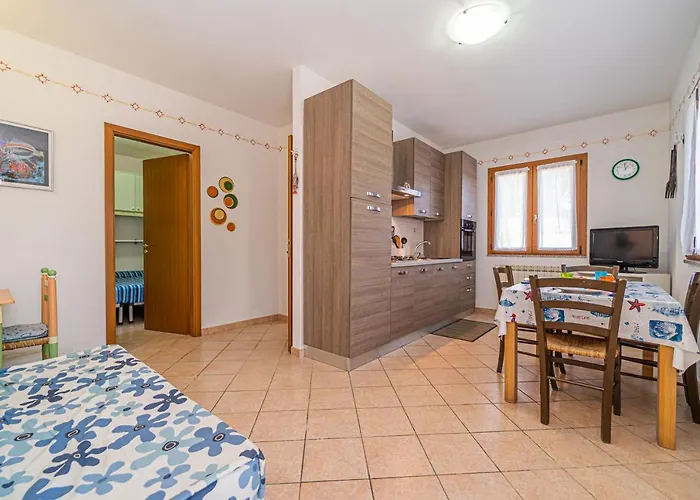 Lägenhet In 2 To 4 Persons With Large Garden Stella